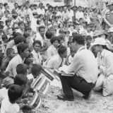 ประมวลภาพพระราชกรณียกิจ พระบาทสมเด็จพระบรมชนกาธิเบศร มหาภูมิ ... Image 13
